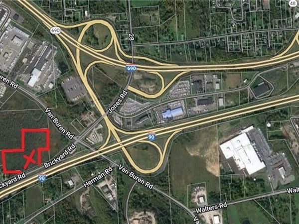 0 Brickyard , Syracuse, NY 13209
