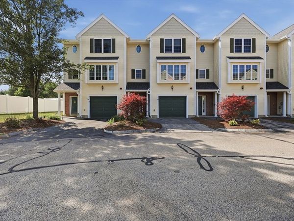 28 Groveland Commons Way, Unit 28, Groveland, MA 01834