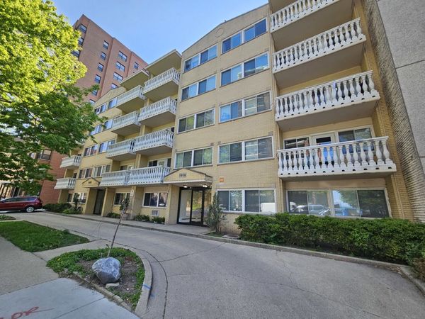 5906 N Sheridan Road , Unit 3F, Chicago, IL 60660