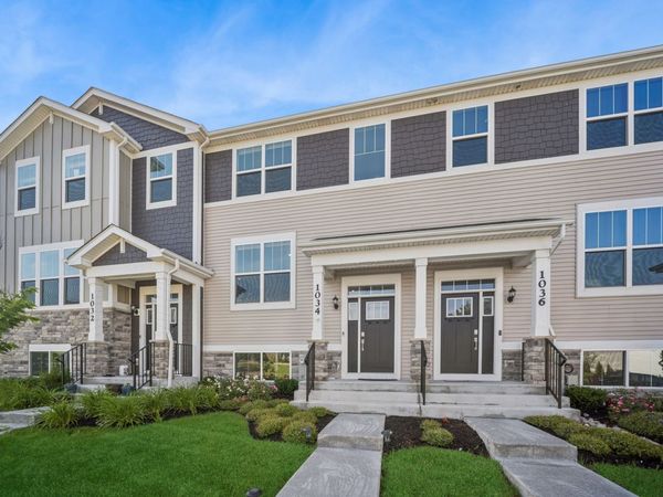 1034 Atterberg Road, Unit 1034, South Elgin, IL 60177