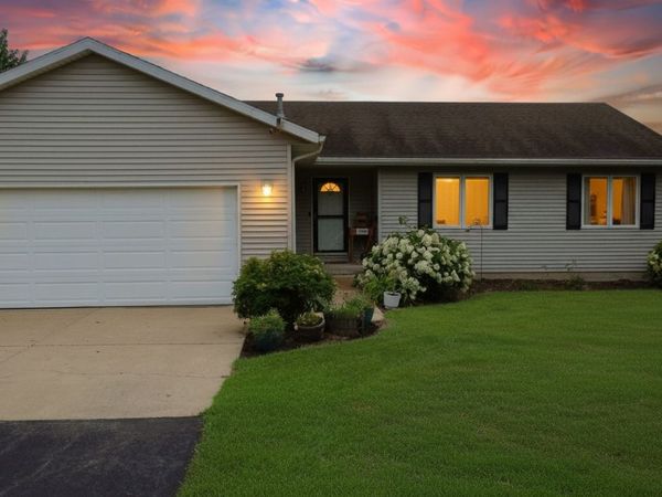 7804 S Sugar Island Road , Chebanse, IL 60922