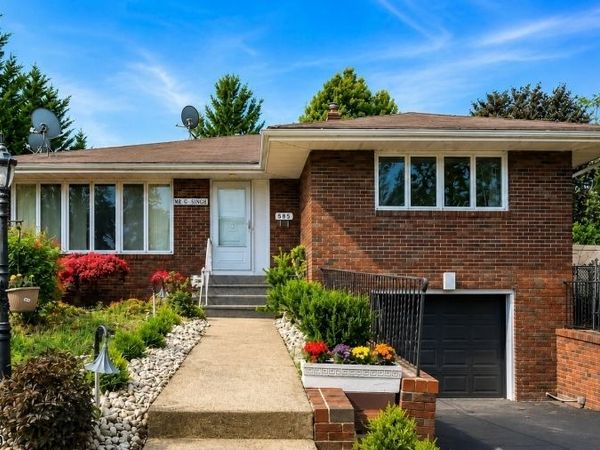 585 Noe Ave, Woodbridge, NJ 07095