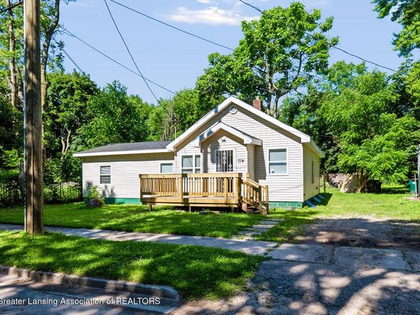 714 S Hayford Avenue, Lansing, MI 48912