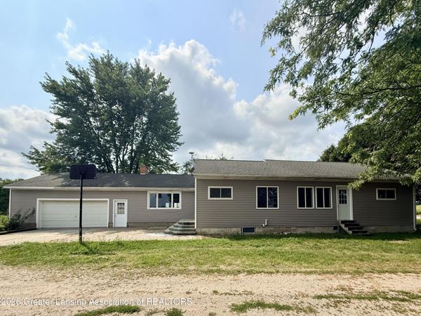 2331 W Cleveland Road, Perrinton, MI 48871