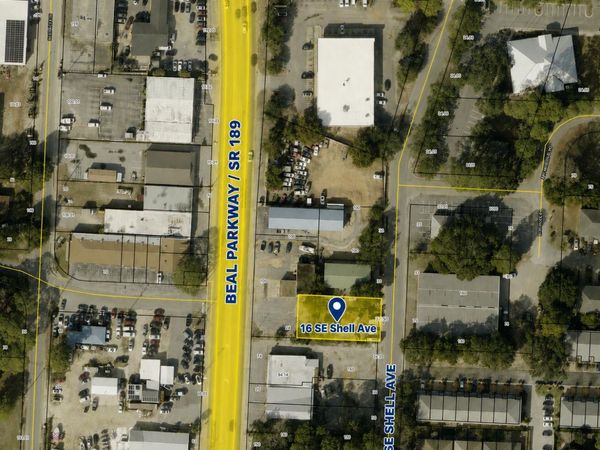 16 SE Shell Avenue, Fort Walton Beach, FL 32548