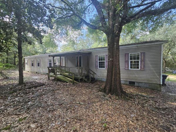 149 Nusom Drive, DeFuniak Springs, FL 32433