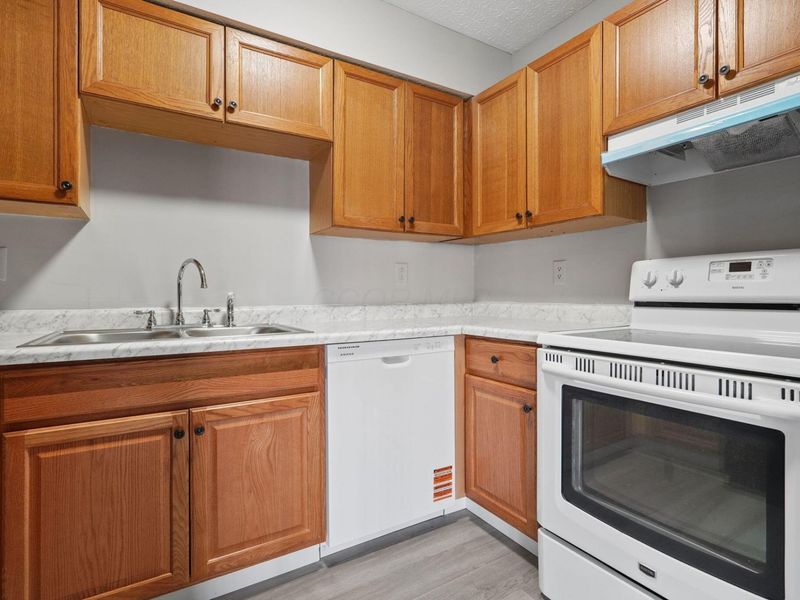 3941 Karl Road , Unit 218, Columbus, OH 43224 Photo 10