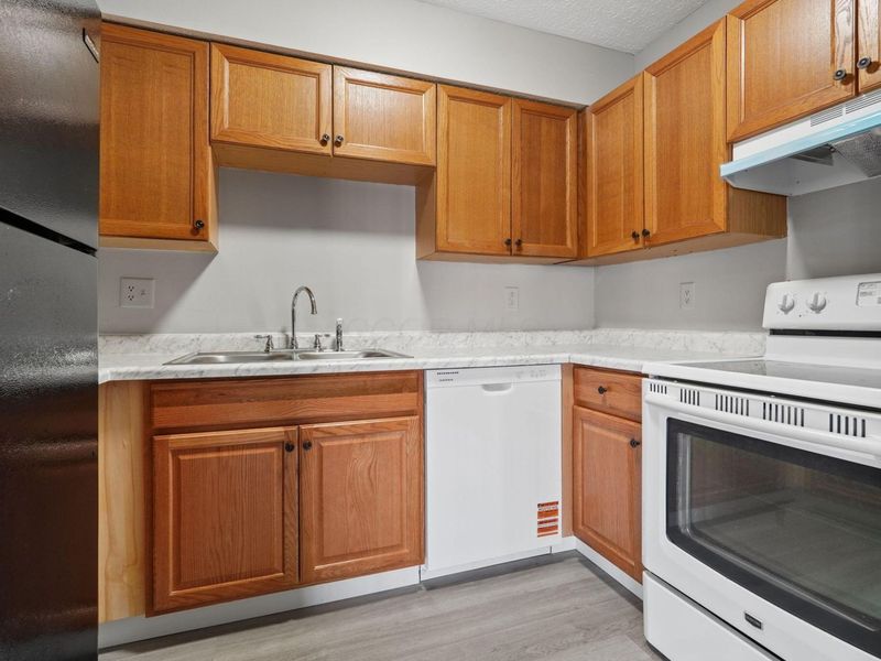 3941 Karl Road , Unit 218, Columbus, OH 43224 Photo 14