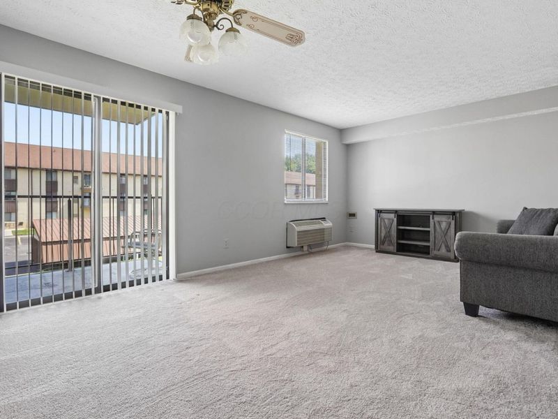 3941 Karl Road , Unit 218, Columbus, OH 43224 Photo 7