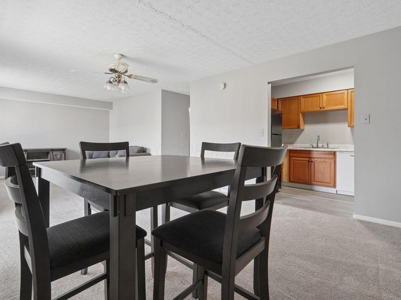 3941 Karl Road , Unit 218, Columbus, OH 43224 Photo 9