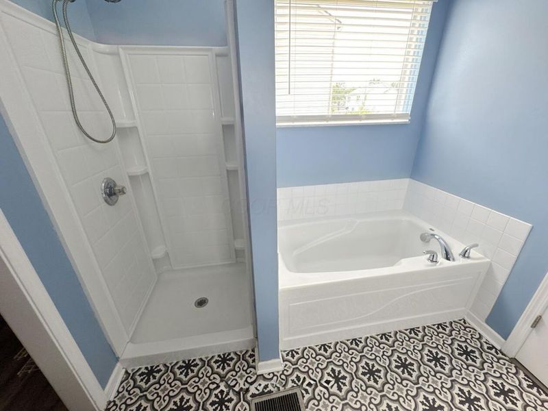 5743 Cedar Lawn Drive, Groveport, OH 43125 Photo 18