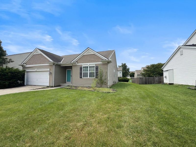 5743 Cedar Lawn Drive, Groveport, OH 43125 Photo 3