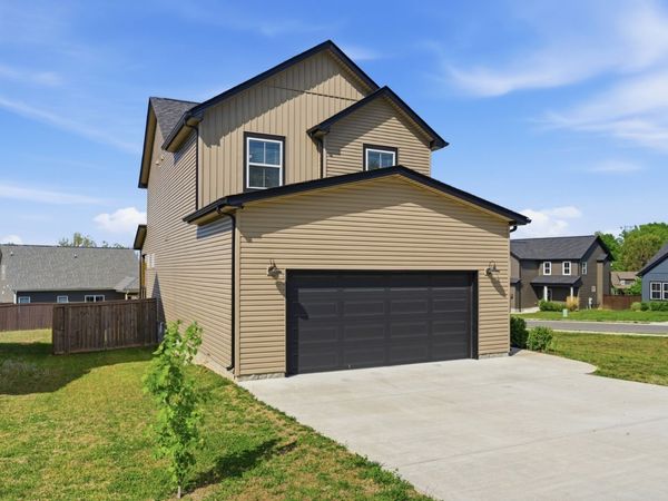 801 Marksman Ct, Clarksville, TN 37042