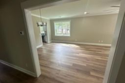 895 Horses Neck Road photo 4