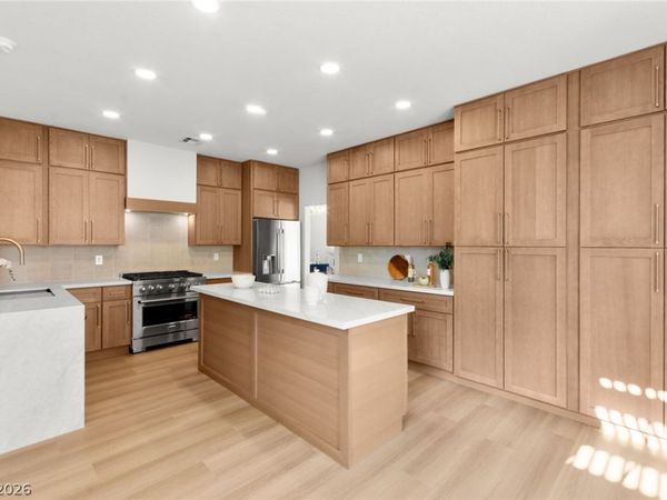 2511 Hacker Drive , Henderson, NV 89074