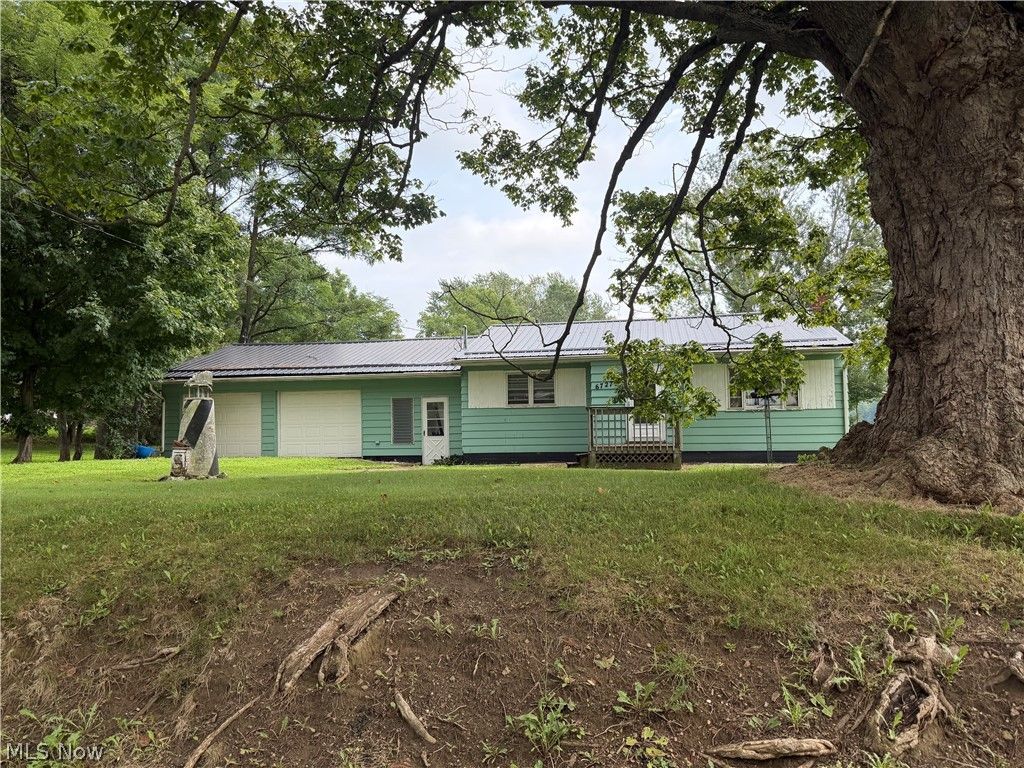 6727 Girdle Road, West Farmington, OH 44491 Main Photo