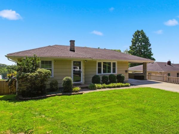 621 Helfrich Lane, Evansville, IN 47712