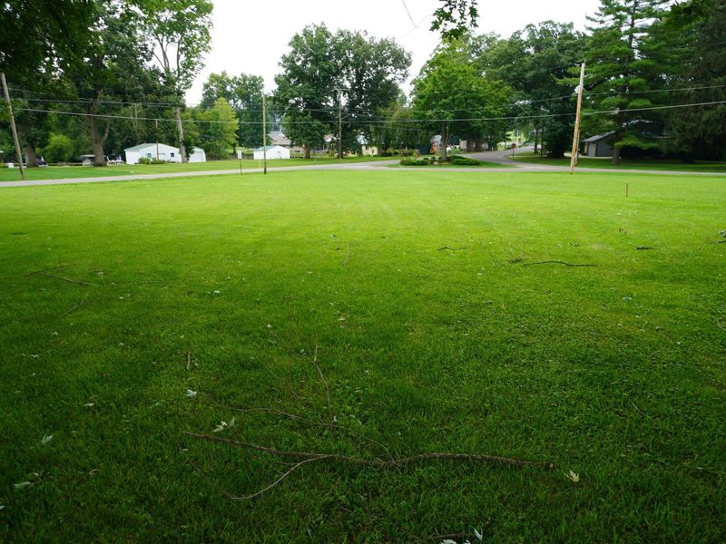 1102 W Lakeshore SE, Hebron, OH 43025 Photo 5