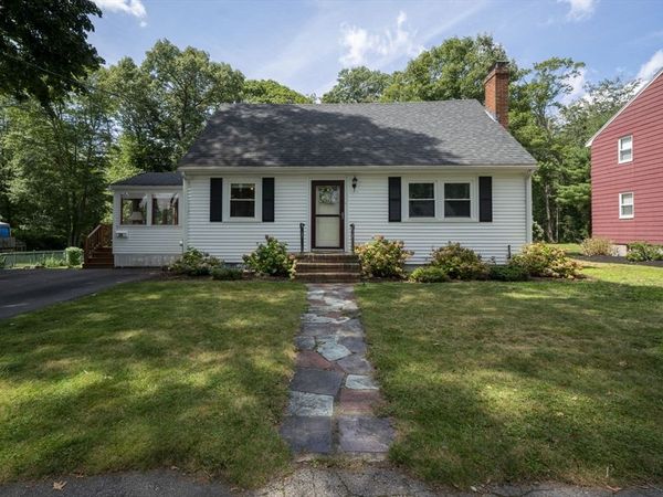 28 Sherrick Ave., Holbrook, MA 02343