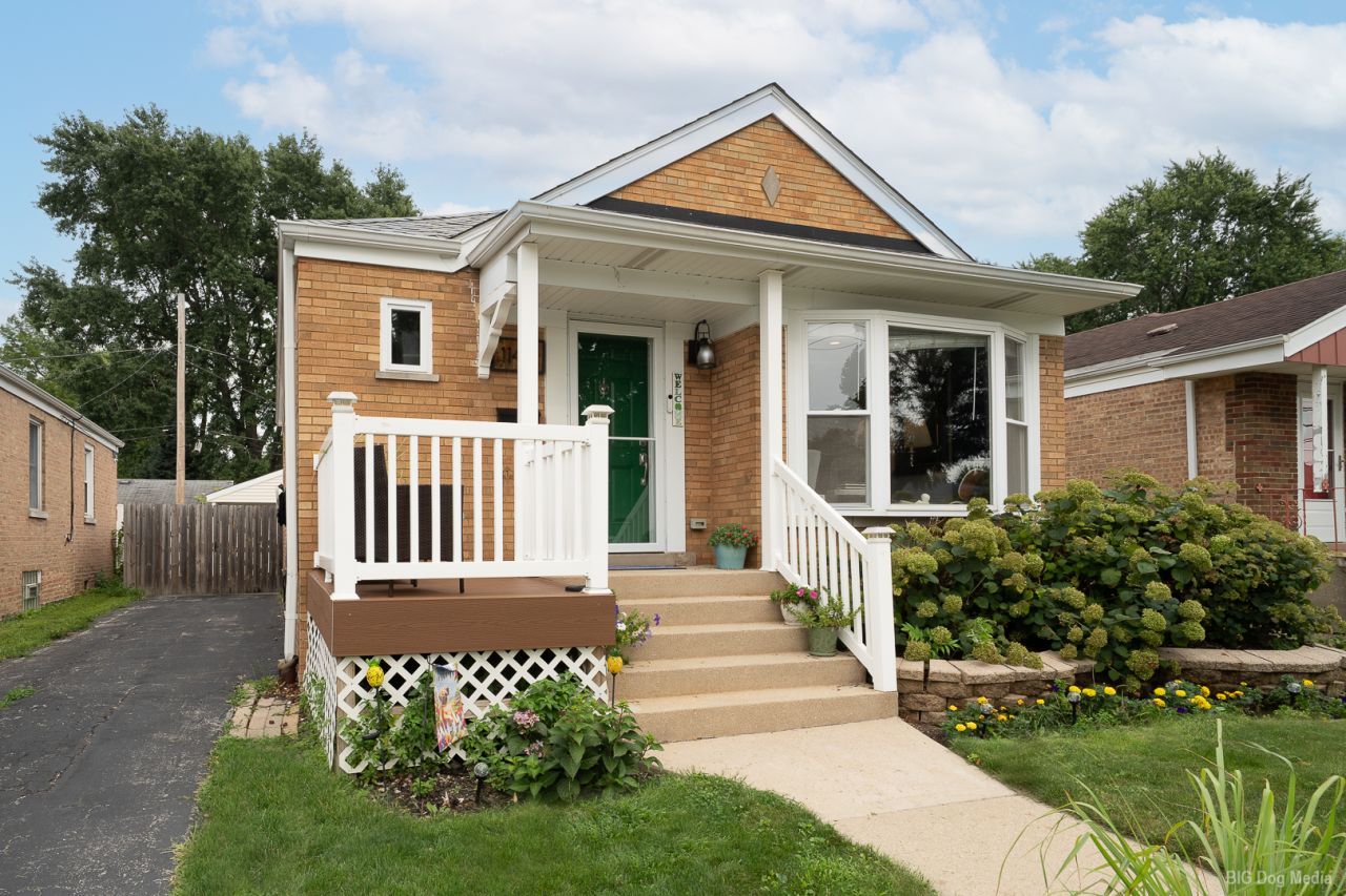 11417 S Saint Louis Avenue, Chicago, IL 60655 Main Photo