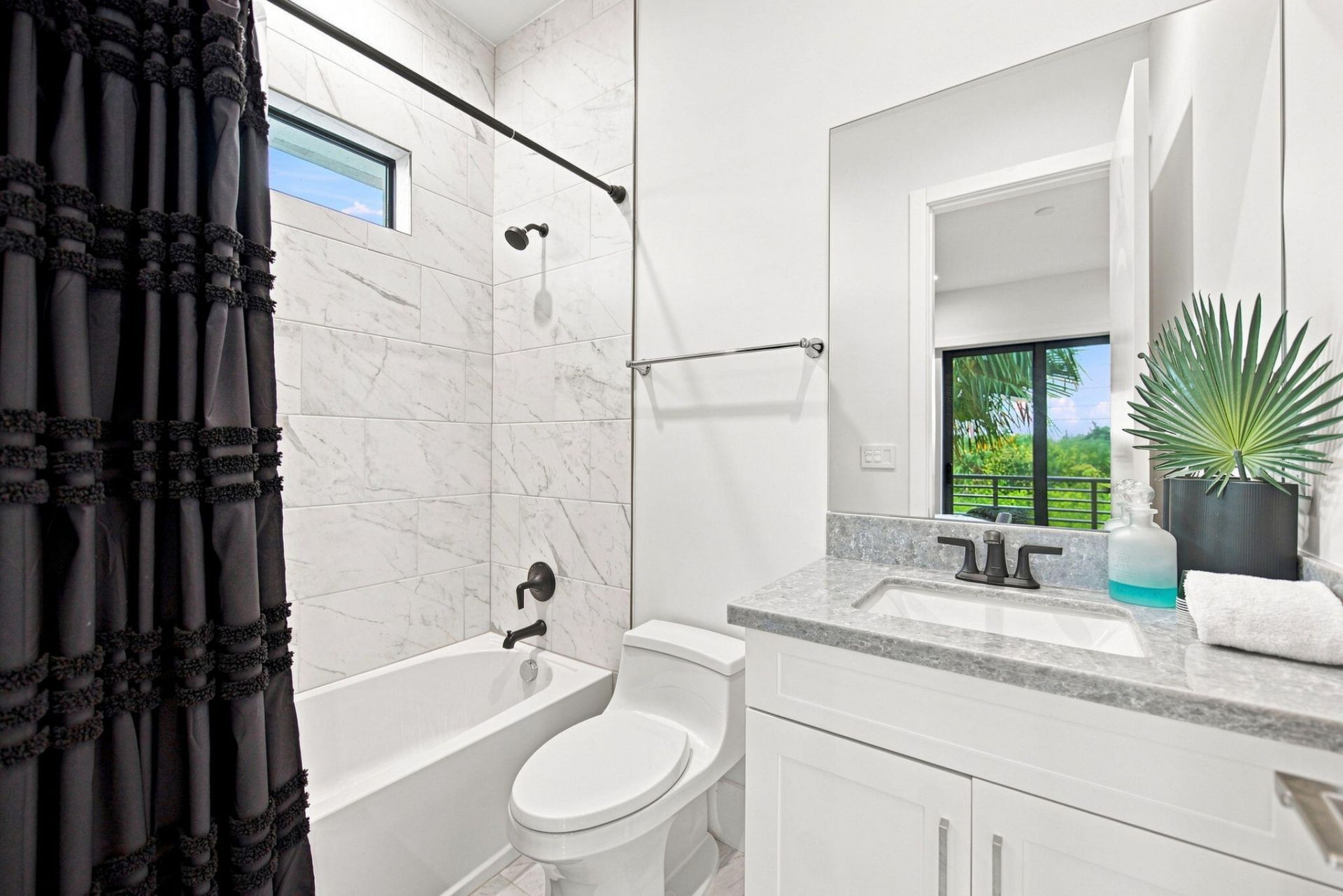 6924 N Stillwater Shores Drive, Davie, FL 33314 Photo