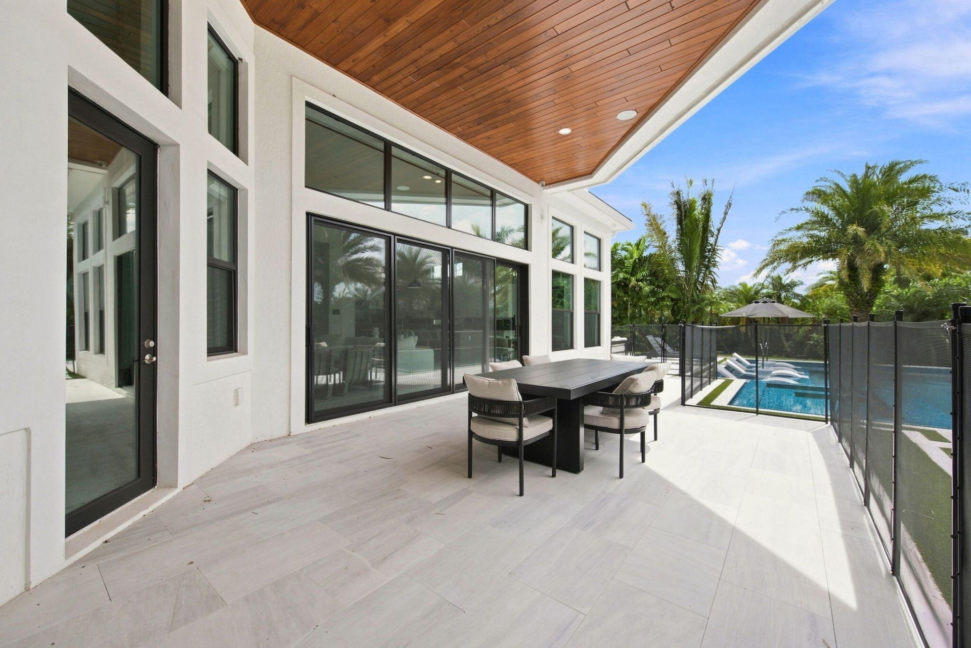 6924 N Stillwater Shores Drive, Davie, FL 33314 Photo