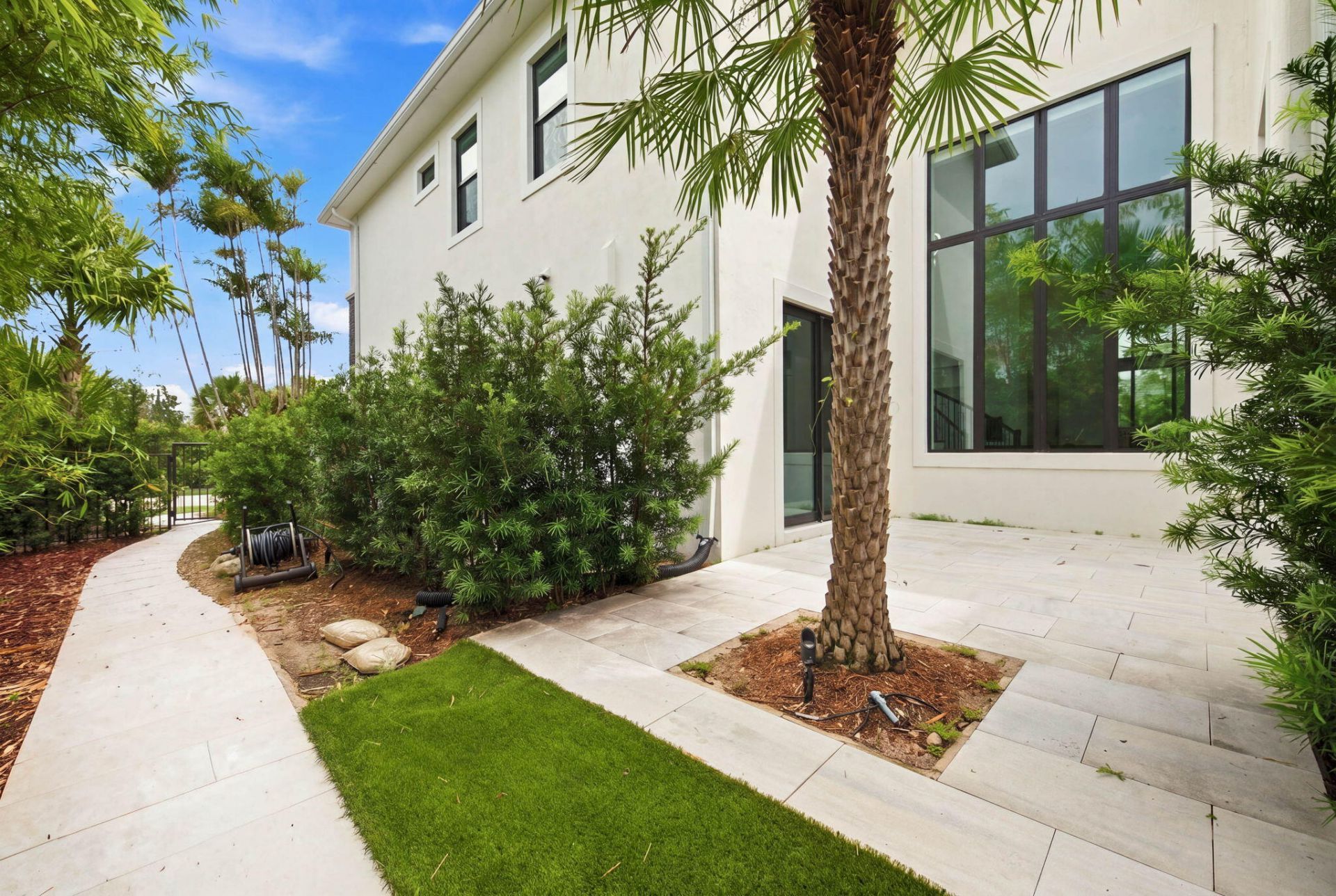 6924 N Stillwater Shores Drive, Davie, FL 33314 Photo