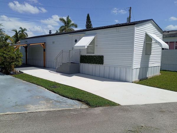 8517 SW 17TH Court, Davie, FL 33324