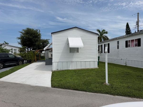8517 SW 17TH Court, Davie, FL 33324