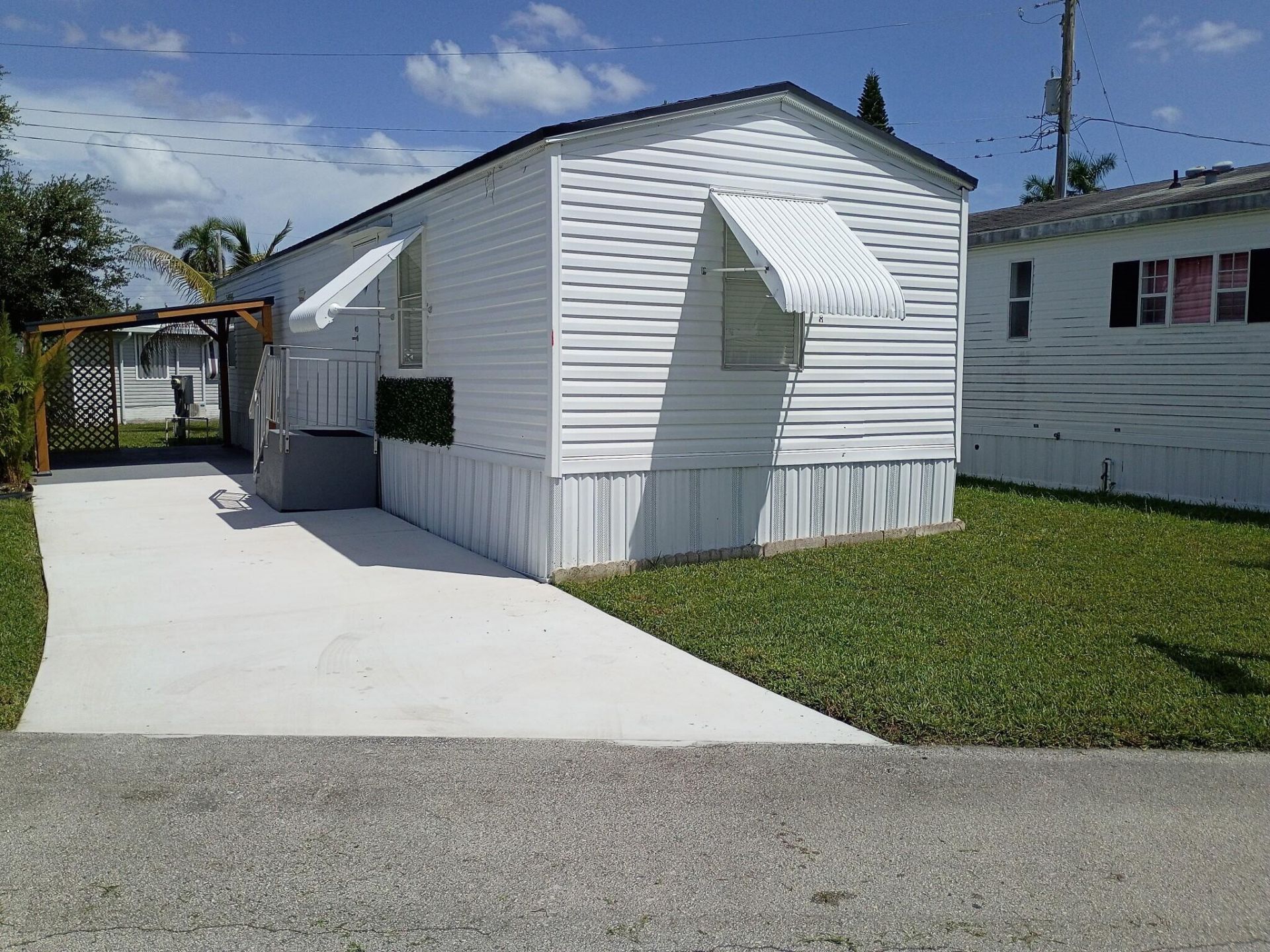 8517 SW 17th Court, Davie, FL 33324 Photo