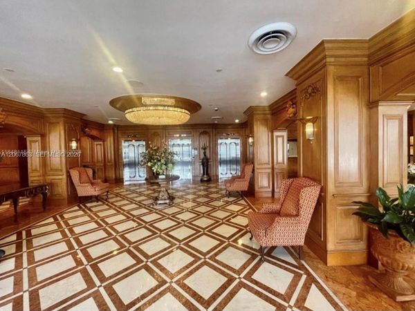 700 Biltmore Way , Unit 818, Coral Gables, FL 33134
