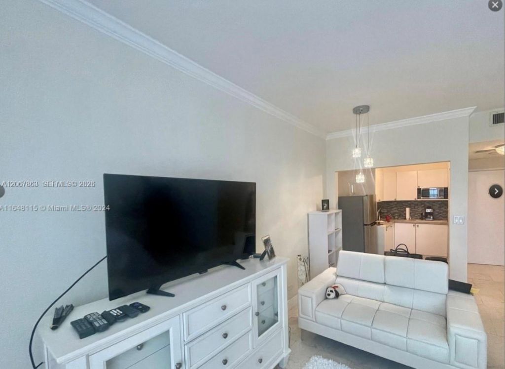 700 Biltmore Way , Unit 818, Coral Gables, FL 33134 Photo