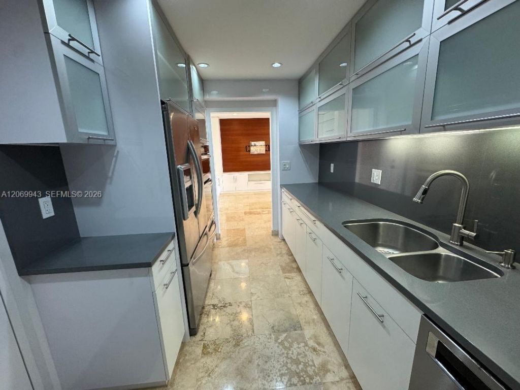 90 Edgewater Dr , Unit PH15, Coral Gables, FL 33133 Photo