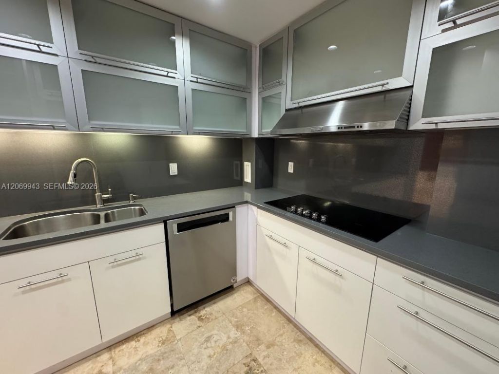 90 Edgewater Dr , Unit PH15, Coral Gables, FL 33133 Photo