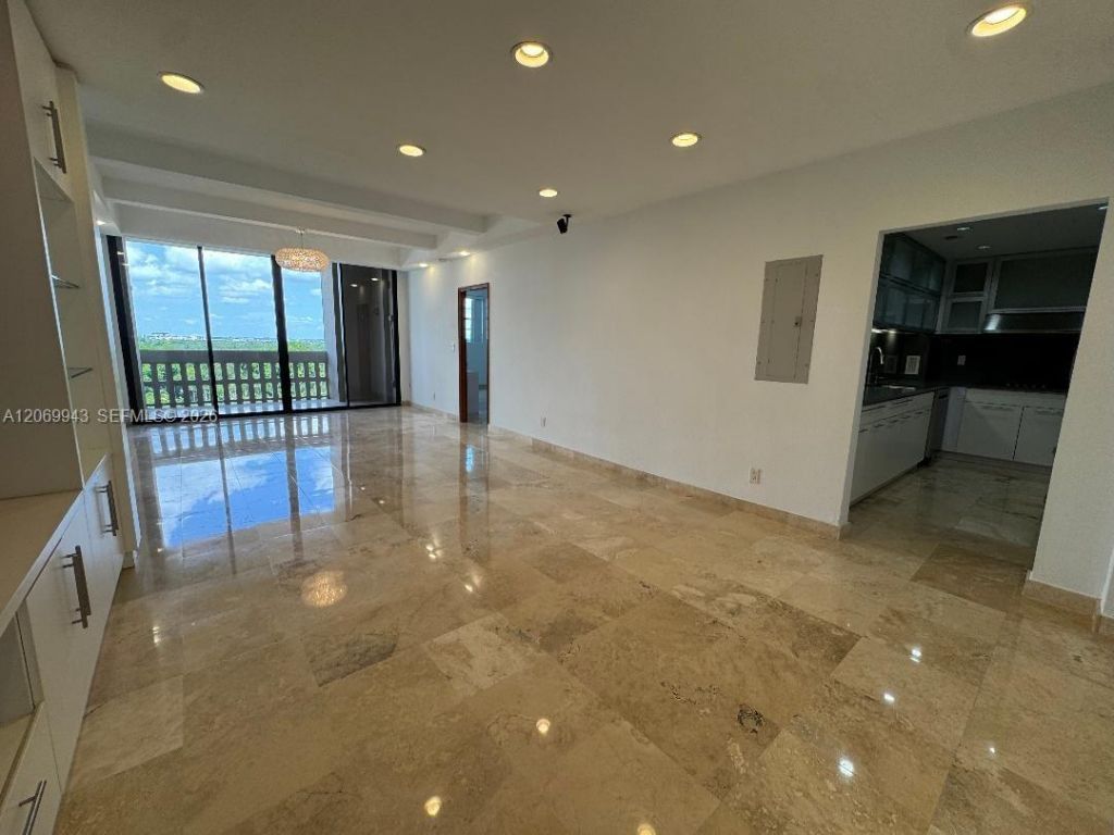 90 Edgewater Dr , Unit PH15, Coral Gables, FL 33133 Photo
