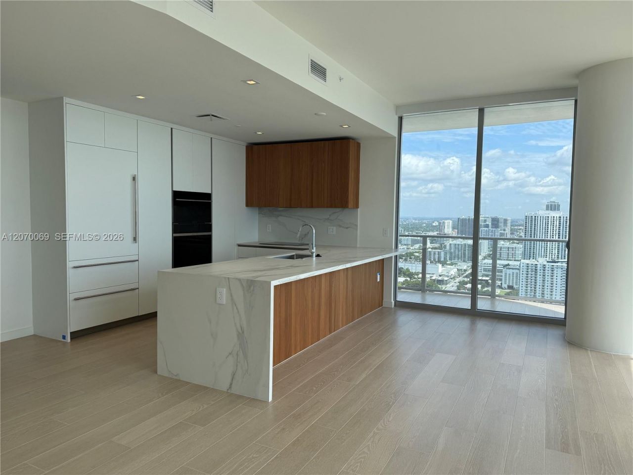 1400 Biscayne Blvd , Unit 3506, Miami, FL 33132 Photo