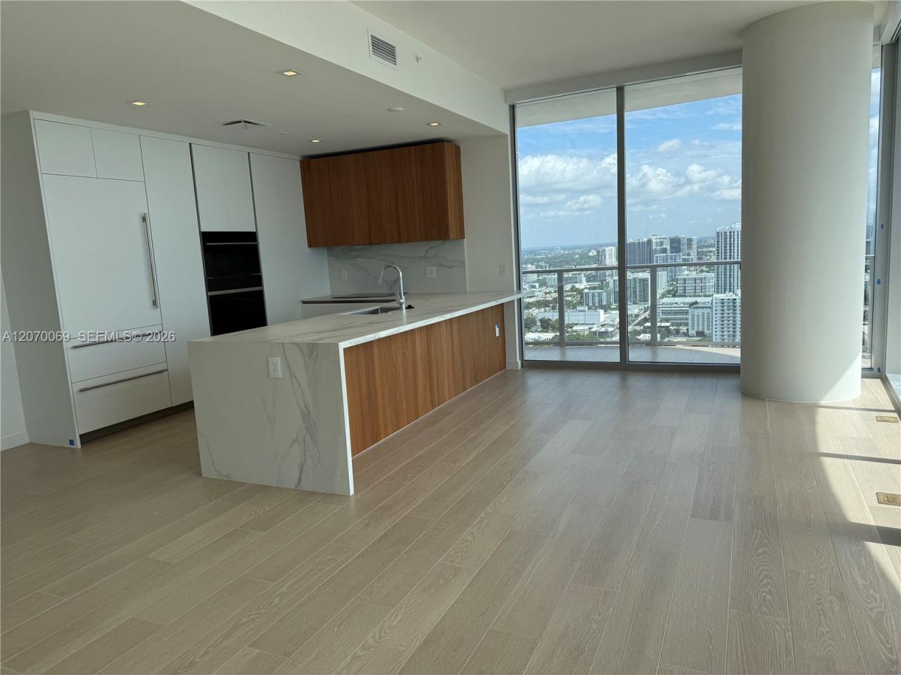1400 Biscayne Blvd , Unit 3506, Miami, FL 33132 Photo