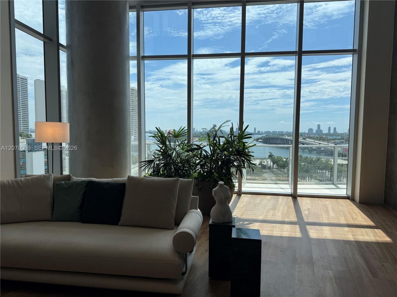 1400 Biscayne Blvd , Unit 3506, Miami, FL 33132 Photo