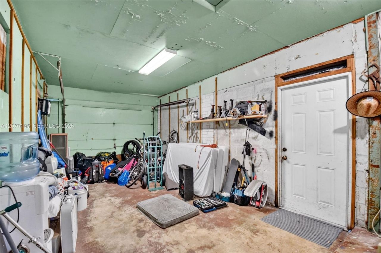 1572 Woodland Ave, West Palm Beach, FL 33415 Photo