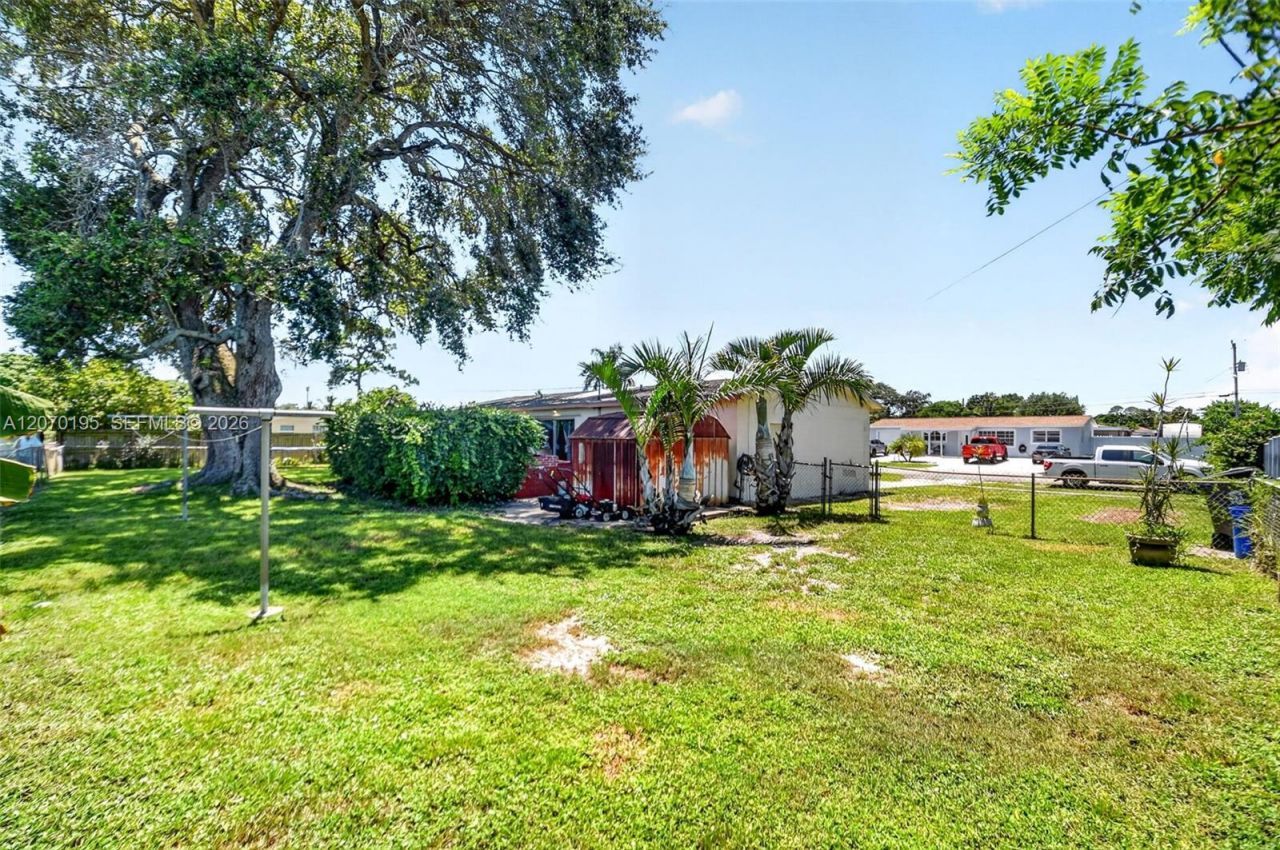 1572 Woodland Ave, West Palm Beach, FL 33415 Photo