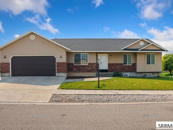 493 N 4th W, RIGBY, ID 83422