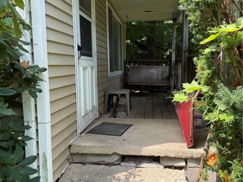 13661 W Spring Street, Burton, OH 44021 Photo 2