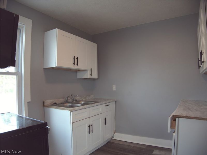 687 Broadway Avenue, Bedford, OH 44146 Photo 5