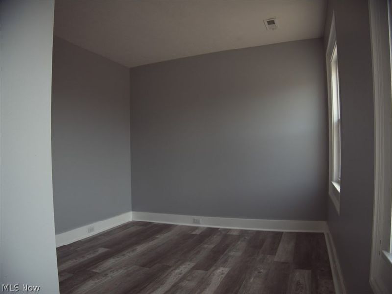 687 Broadway Avenue, Bedford, OH 44146 Photo 7