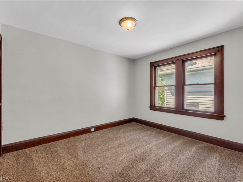3554 E 113th Street, Unit 2/UP, Cleveland, OH 44105 Photo 12