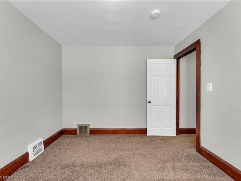 3554 E 113th Street, Unit 2/UP, Cleveland, OH 44105 Photo 14