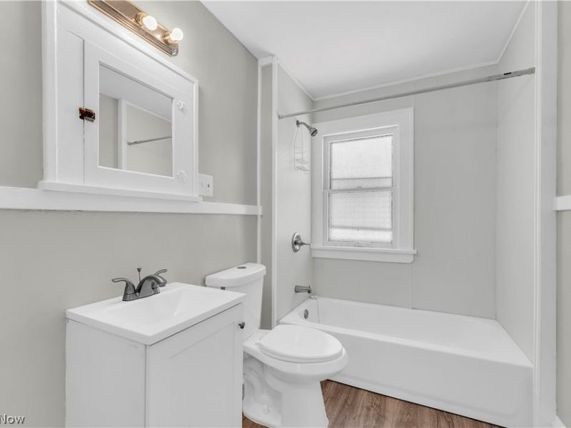 3554 E 113th Street, Unit 2/UP, Cleveland, OH 44105 Photo 15