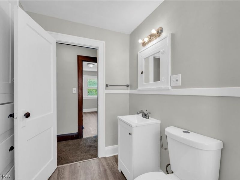 3554 E 113th Street, Unit 2/UP, Cleveland, OH 44105 Photo 16