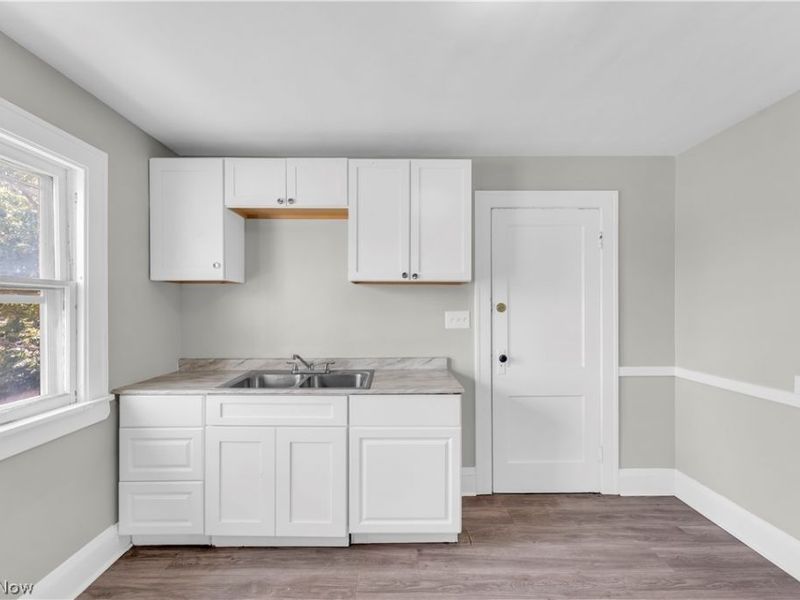 3554 E 113th Street, Unit 2/UP, Cleveland, OH 44105 Photo 9