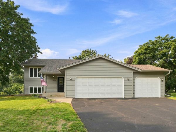 1213 W 158th Street, Burnsville, MN 55306